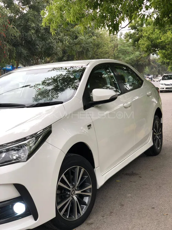 Toyota Corolla 2018 for Sale in Islamabad Image-1