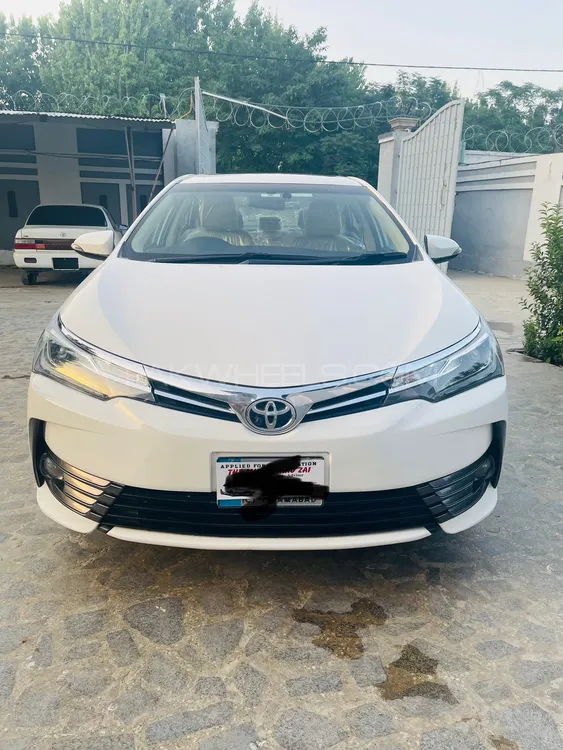 Toyota Corolla 2019 for Sale in Peshawar Image-1