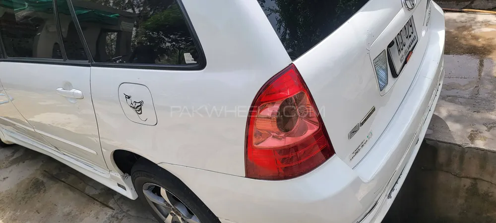 Toyota Corolla Fielder 2017 for Sale in Muridke Image-1