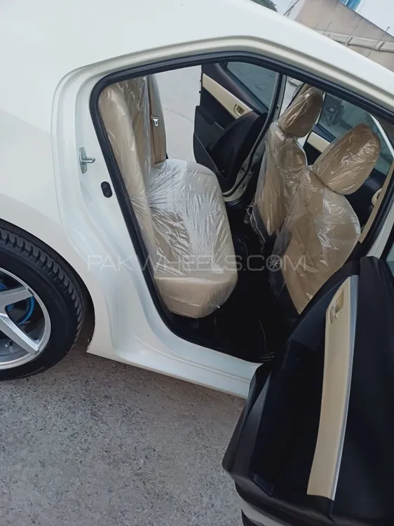 Toyota Corolla 2019 for Sale in Islamabad Image-1