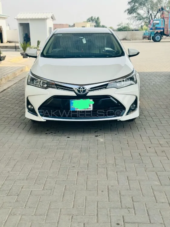 Toyota Corolla 2018 for Sale in Fateh Jang Image-1