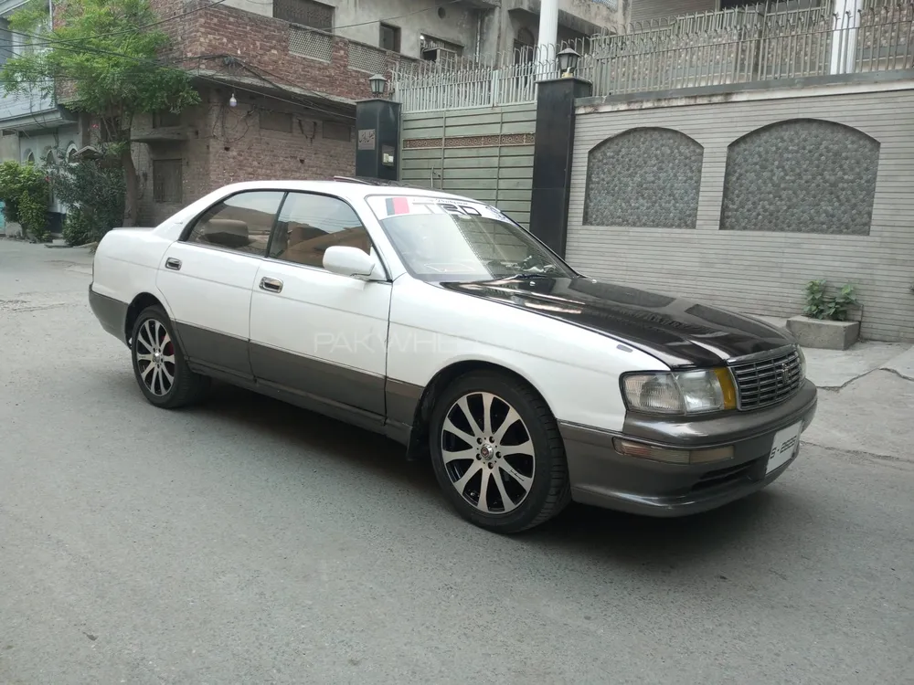 Toyota Crown 1988 for Sale in Lahore Image-1
