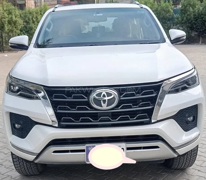 Toyota Fortuner 2021 for Sale in Multan Image-1
