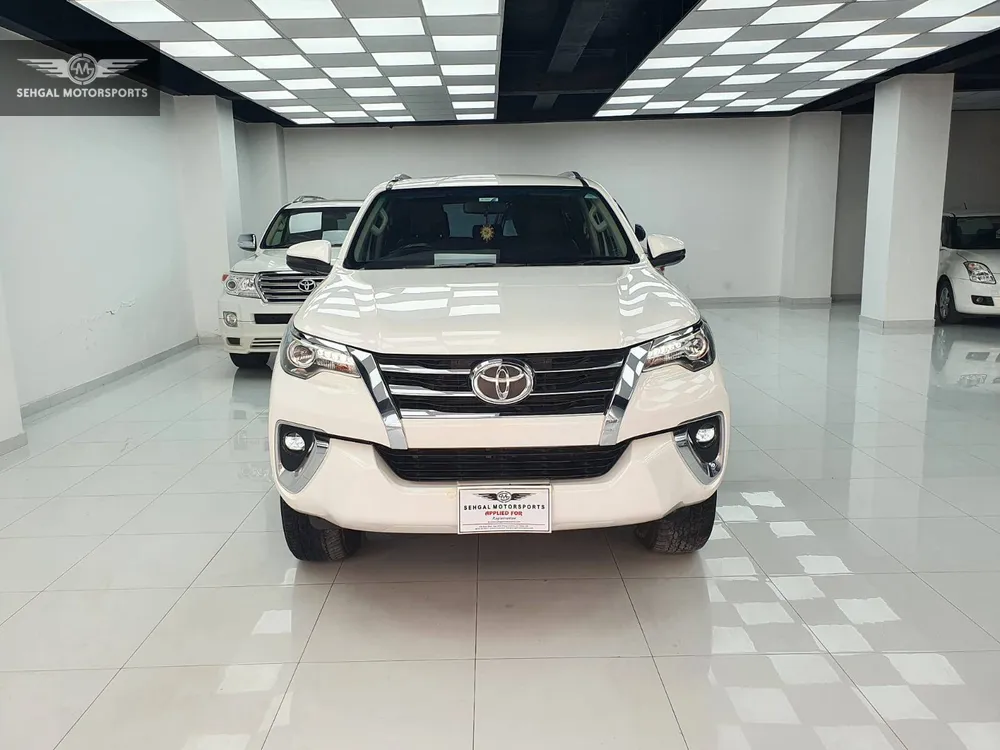 Toyota Fortuner 2018 for Sale in Islamabad Image-1