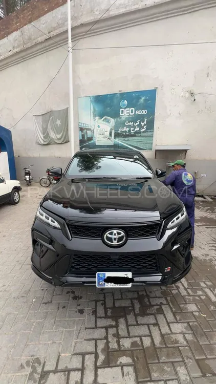 ٹویوٹا فورچیونر 2023 for Sale in پشاور Image-1