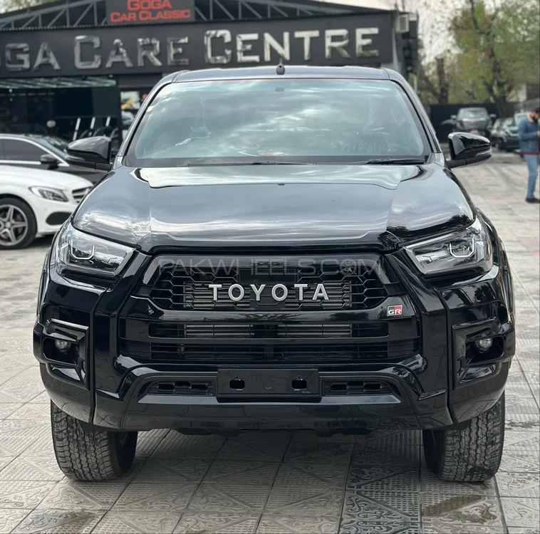 Toyota Hilux 2025 for Sale in Islamabad Image-1