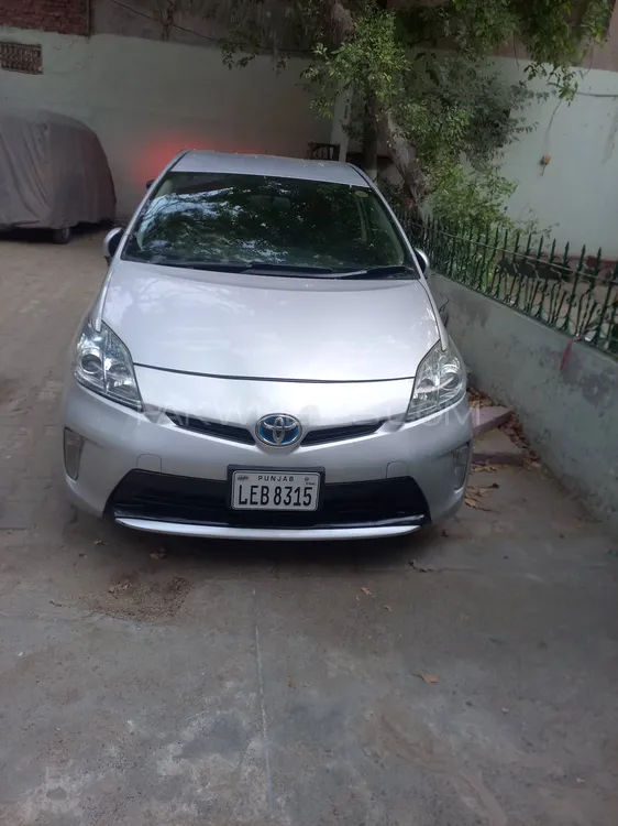 Toyota Prius 2012 for Sale in Lahore Image-1