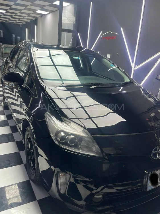 Toyota Prius 2013 for Sale in Islamabad Image-1
