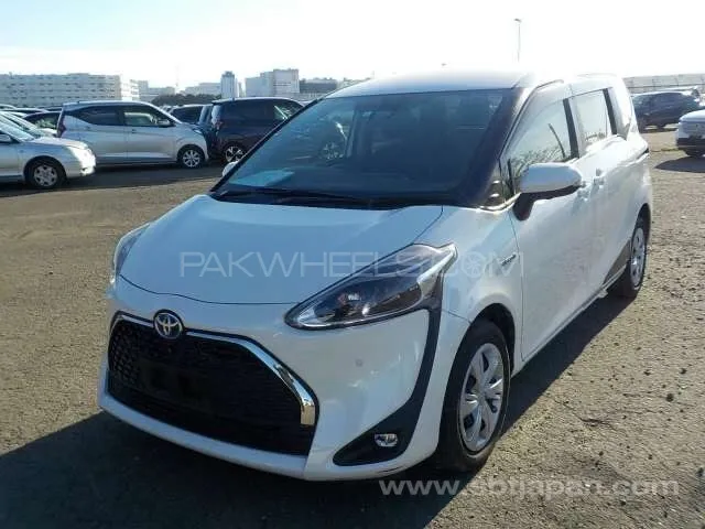 Toyota Sienta 2020 for Sale in Lahore Image-1