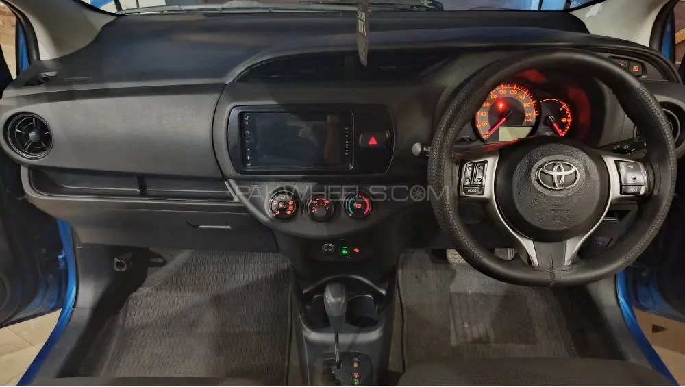 Toyota Vitz 2017 for Sale in Faisalabad Toyota Vitz 2017 for Sale in Faisalabad Image-10