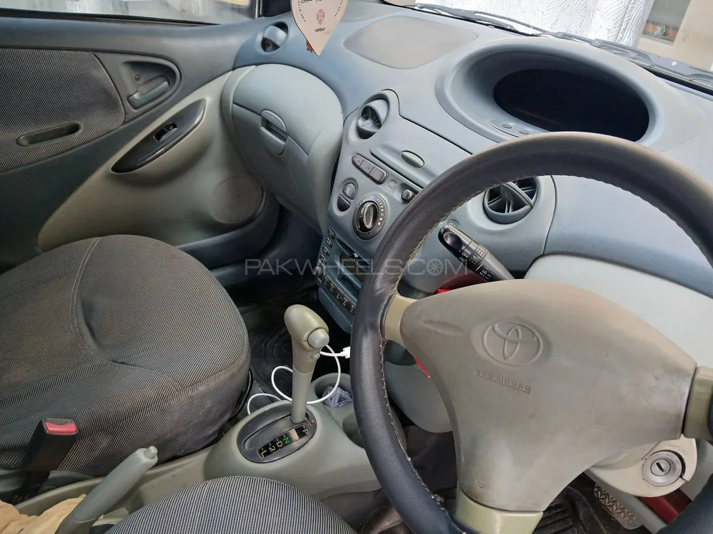 Toyota Vitz 1999 for Sale in Mardan Image-1