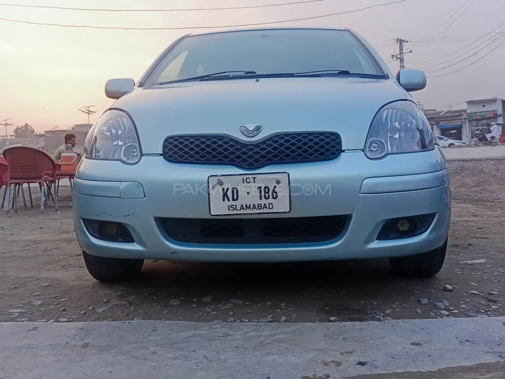 Toyota Vitz 2004 for Sale in Bannu Image-1