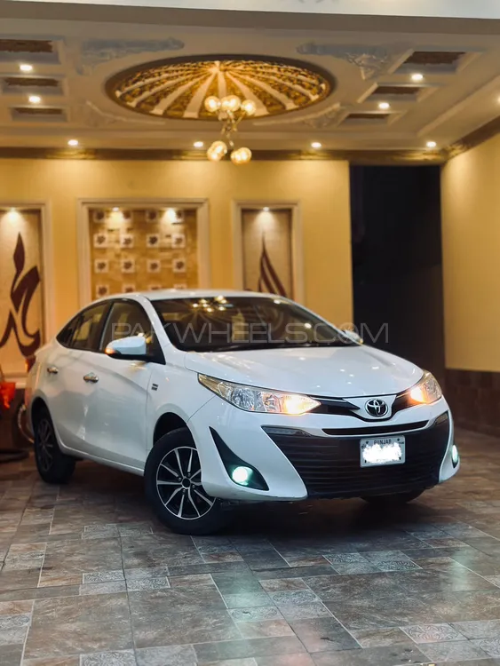 Toyota Yaris Sedan 2021 for Sale in Lahore Image-1
