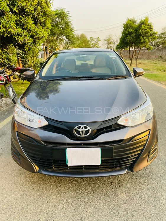 Toyota Yaris Sedan 2023 for Sale in Lahore Image-1