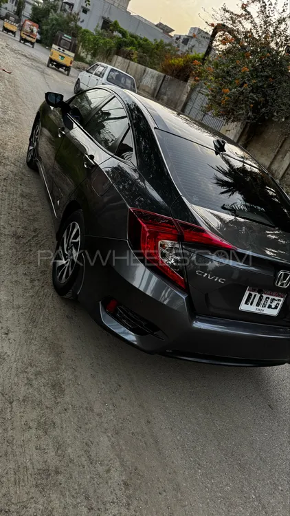 Honda Civic 2016 for Sale in Karachi Image-1