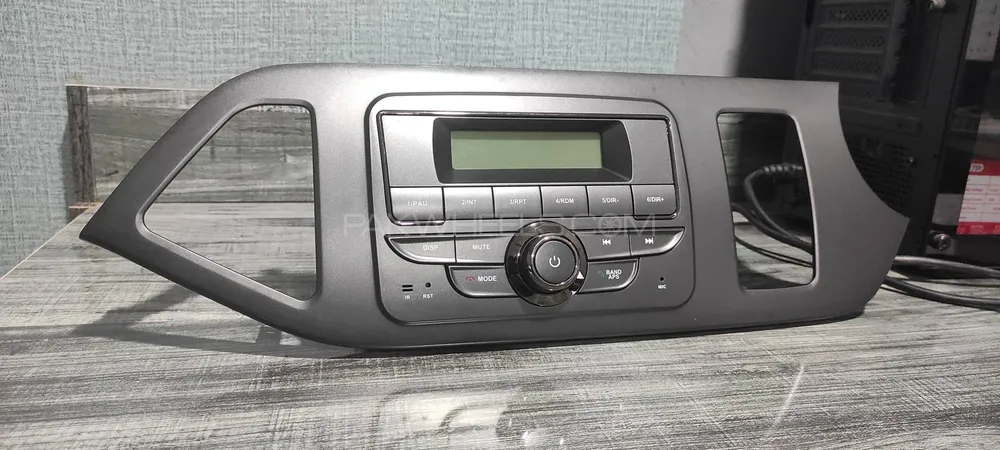 Kia Picanto OEM Multimedia Player – Like New! Image-1