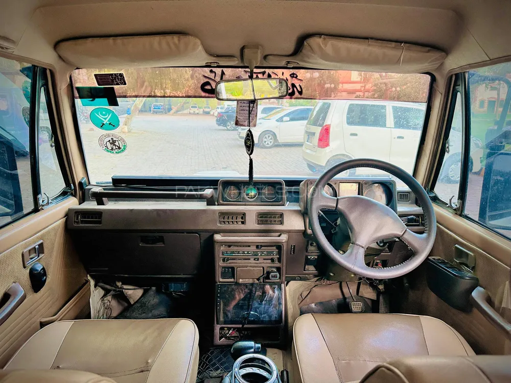 مٹسوبیشی پجیرو 1998 for Sale in پشاور Image-1