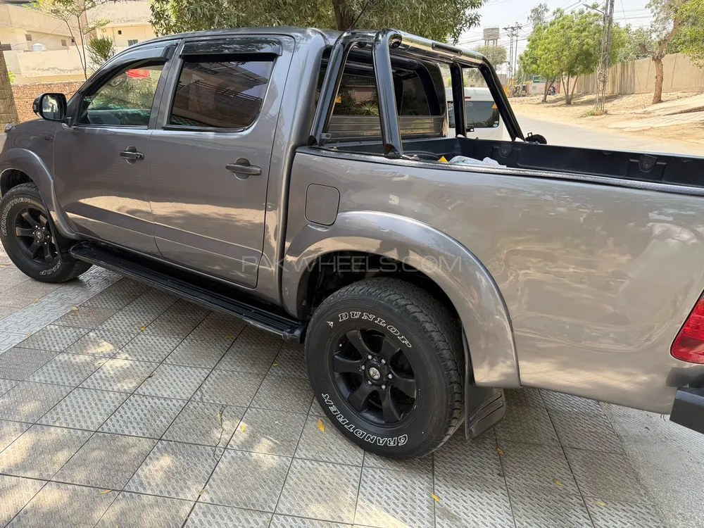 Toyota Hilux 2012 for Sale in Rahim Yar Khan Image-1