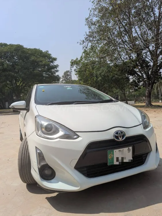 ٹویوٹا اکوا 2015 for Sale in سیالکوٹ Image-1