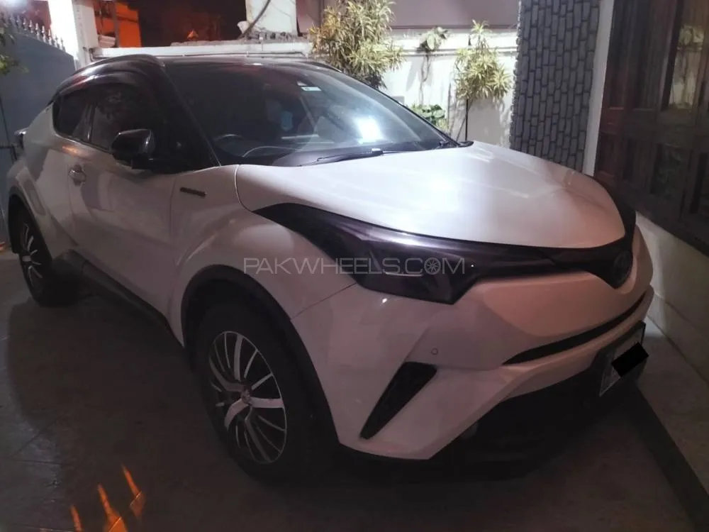 Toyota C-HR 2017 for Sale in Karachi Image-1