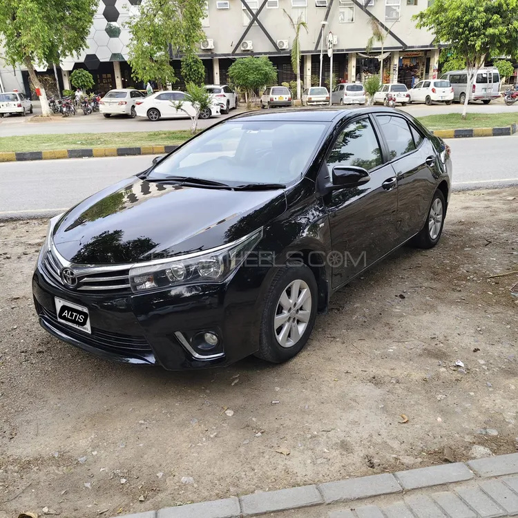 Toyota Corolla 2017 for Sale in Wah cantt Image-1