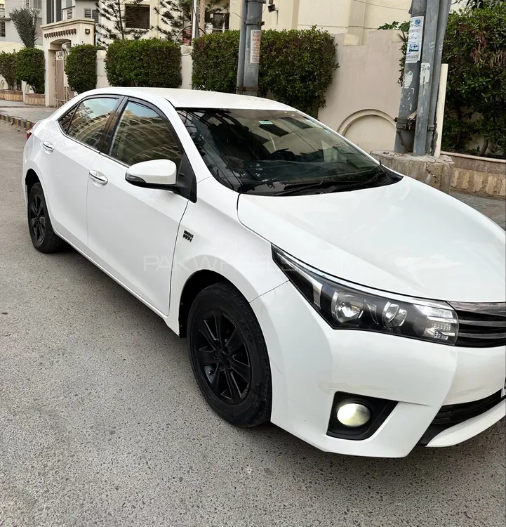 Toyota Corolla 2014 for Sale in Karachi Image-1