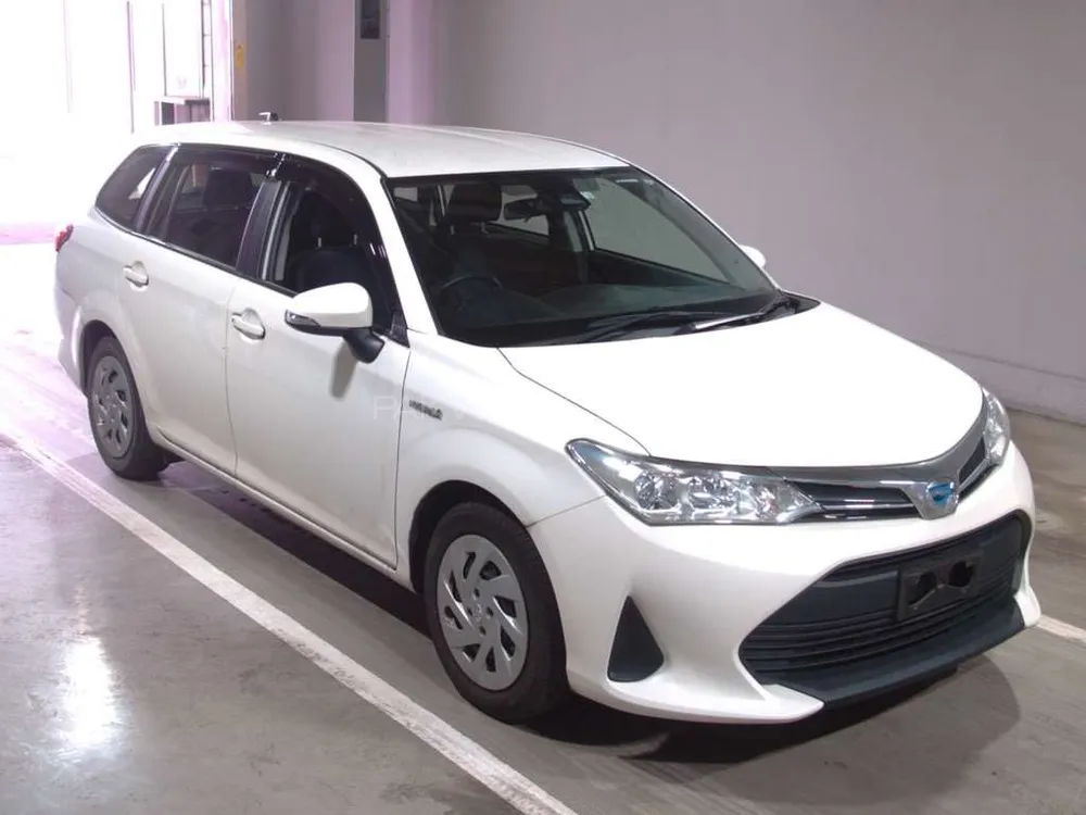 Toyota Corolla Fielder 2018 for Sale in Charsadda Image-1