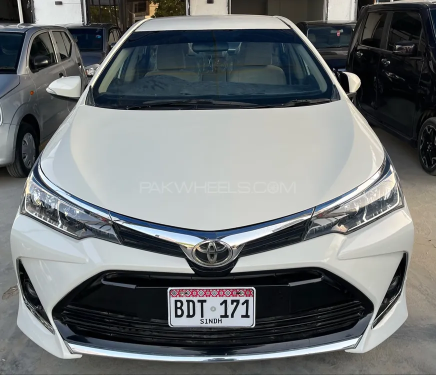 Toyota Corolla 2015 for Sale in Karachi Image-1