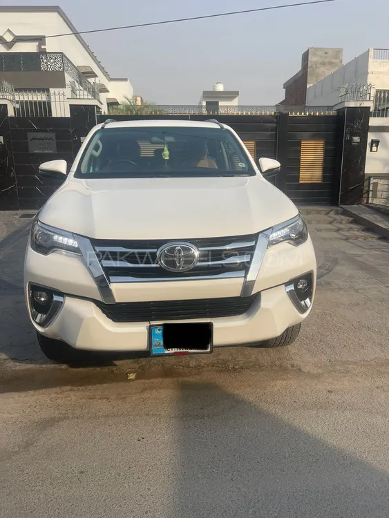 Toyota Fortuner 2020 for Sale in Faisalabad Image-1