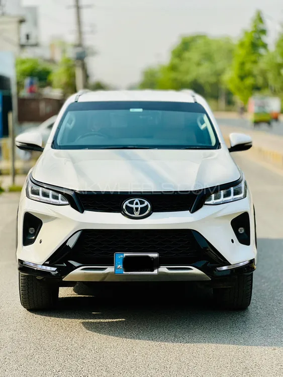 Toyota Fortuner 2018 for Sale in Lahore Image-1