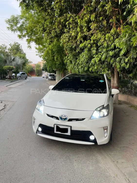 Toyota Prius 2012 for Sale in Faisalabad Image-1