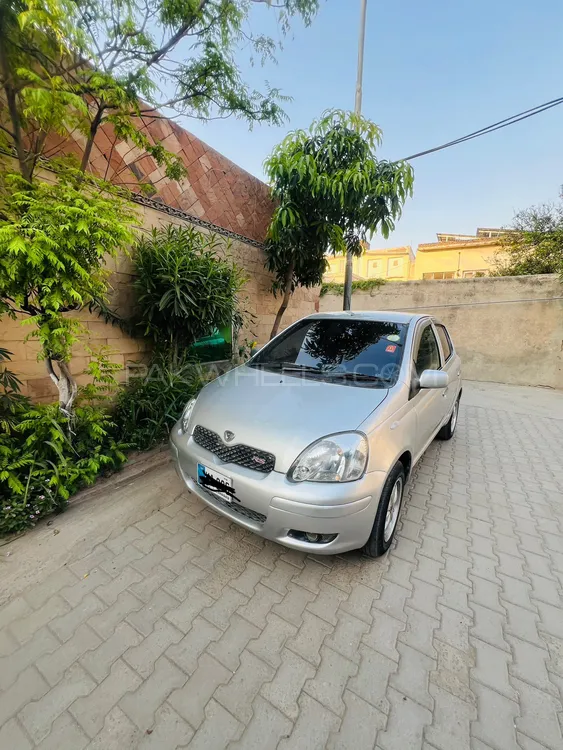 Toyota Vitz 2002 for Sale in Peshawar Image-1