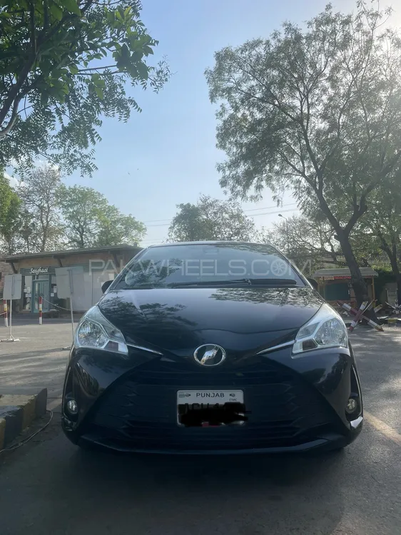 Toyota Vitz 2018 for Sale in Lahore Image-1