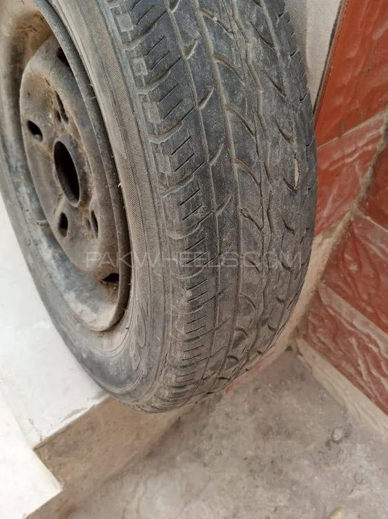 YOKOHAMA Tubless Tyre 14 number ka Stafney k sath Image-1