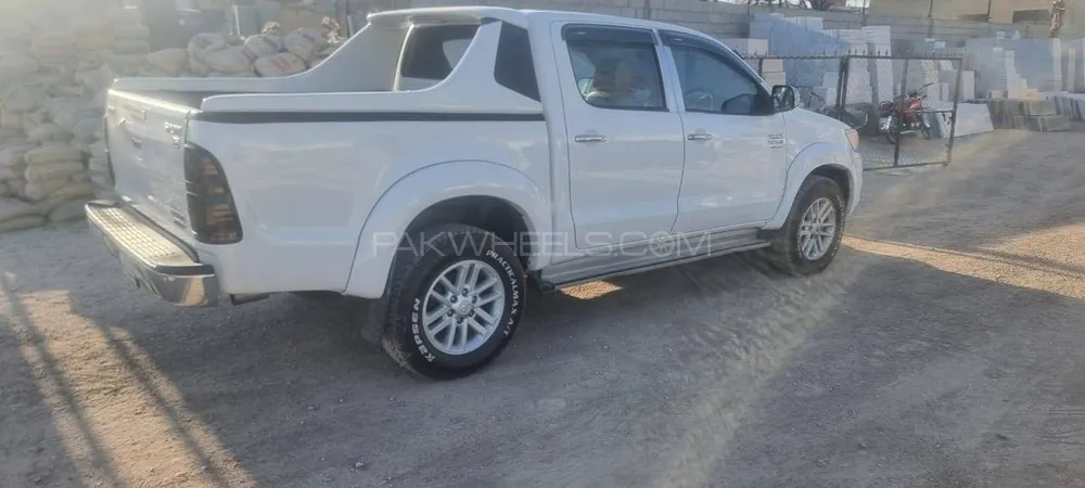 Toyota Hilux 2012 for Sale in Islamabad Image-1