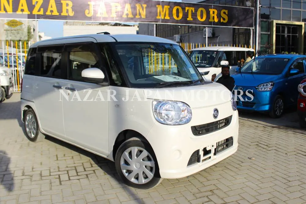 Daihatsu Move Canbus 2021 for Sale in Karachi Image-1