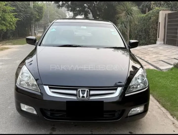 Honda Accord 2005 for Sale in Lahore Image-1