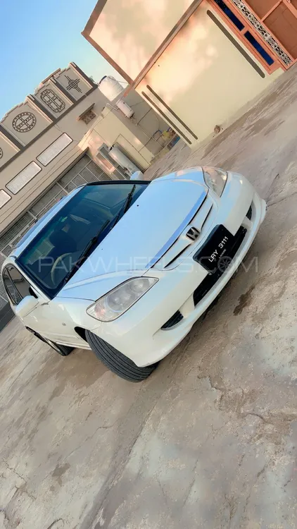 Honda Civic 2004 for Sale in Mian Wali Image-1