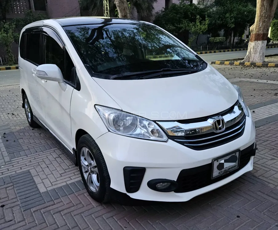 Honda Freed 2012 for Sale in Lahore Image-1