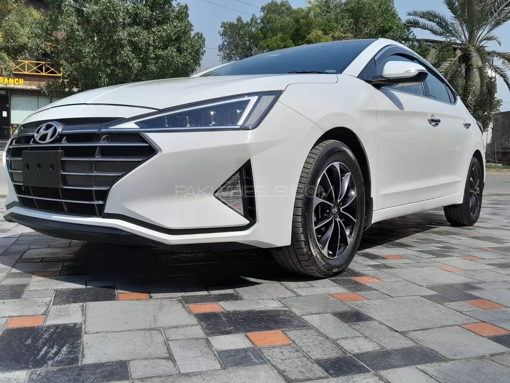 Hyundai Elantra 2022 for Sale in Faisalabad Image-1
