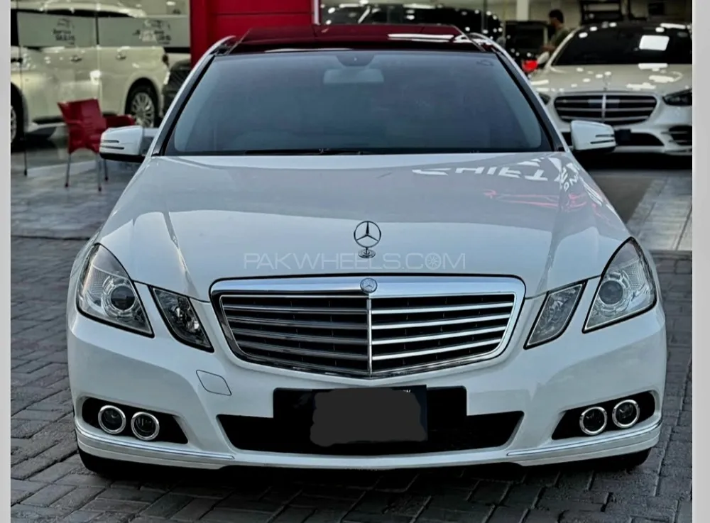 Mercedes Benz E Class 2012 for Sale in Islamabad Image-1