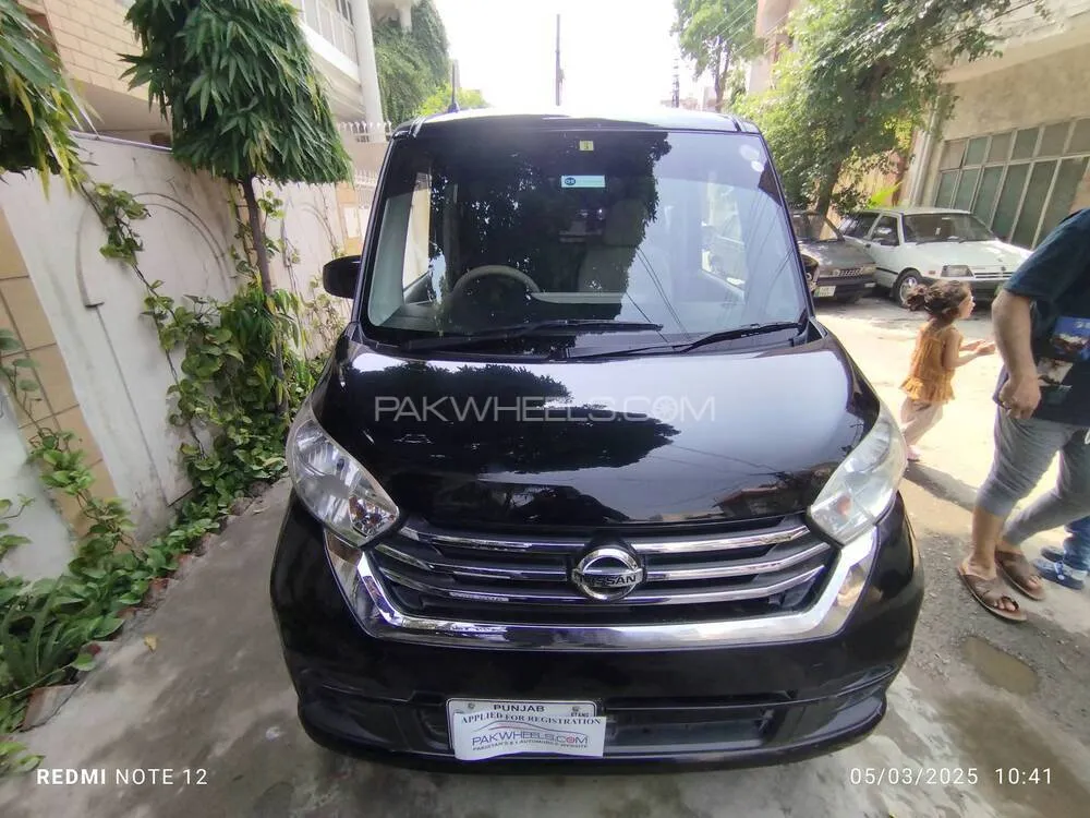 Nissan Dayz Roox 2018 for Sale in Lahore Image-1
