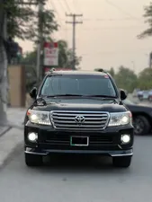 Toyota Land Cruiser AX G Selection 2013 for Sale