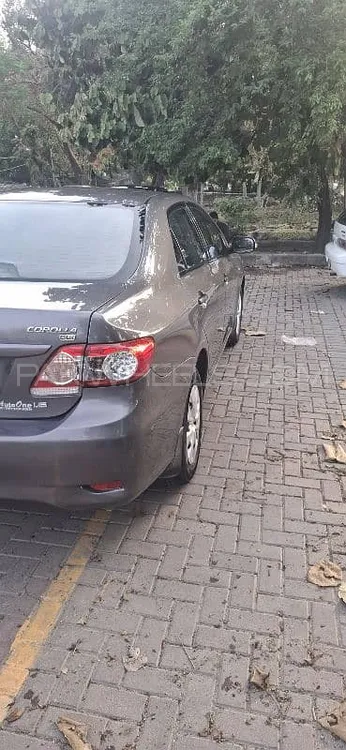 Toyota Corolla 2013 for Sale in Islamabad Image-1