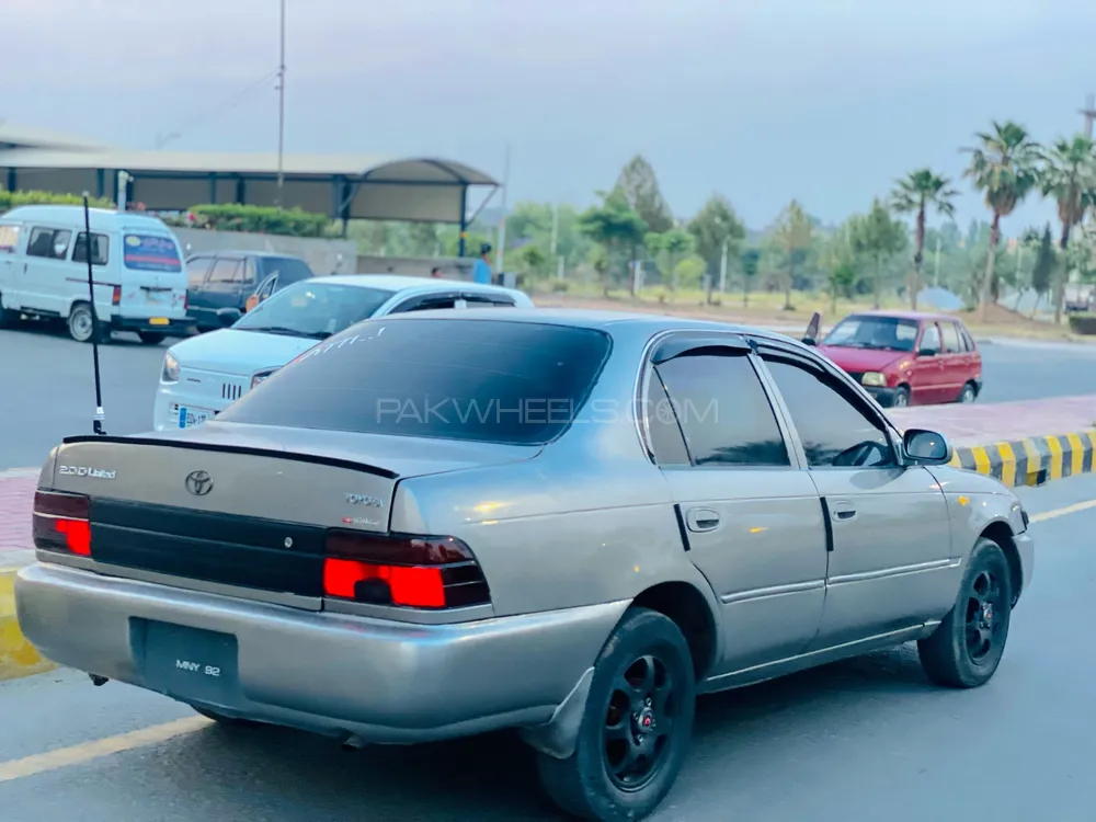 Toyota Corolla 2001 for Sale in Islamabad Image-1