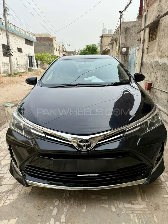 Toyota Corolla 2015 for Sale in Gujrat Image-1