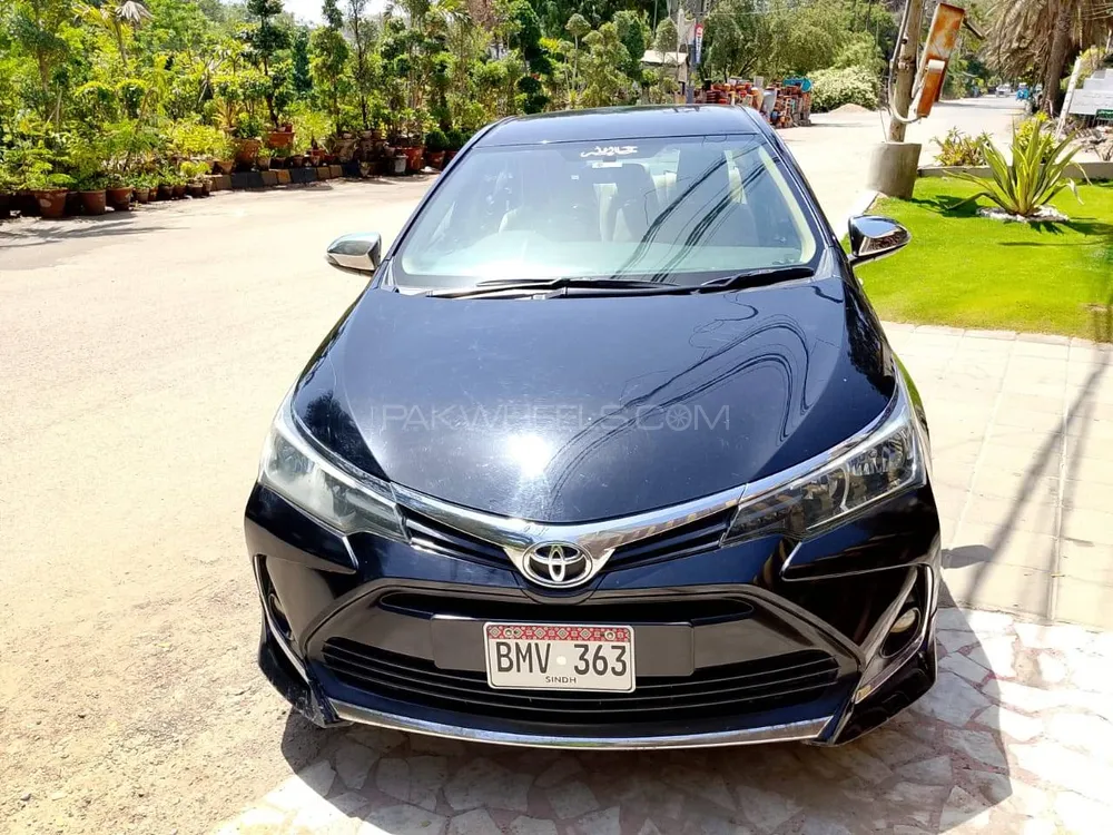 Toyota Corolla 2018 for Sale in Karachi Image-1