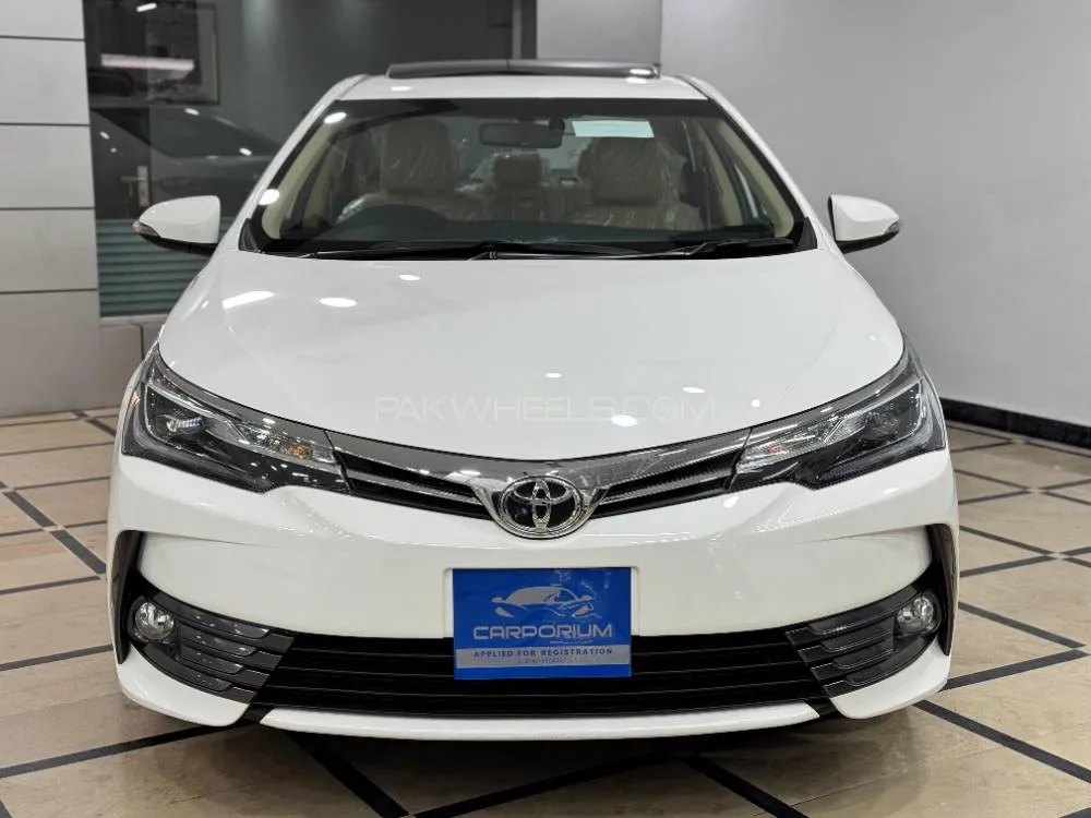 Toyota Corolla 2019 for Sale in Peshawar Image-1