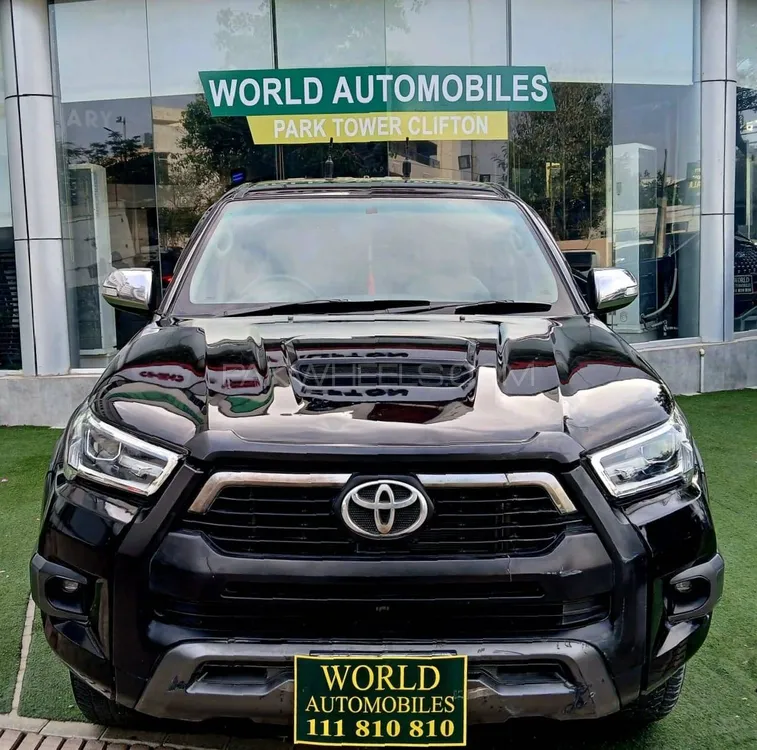 Toyota Hilux 2013 for Sale in Karachi Image-1