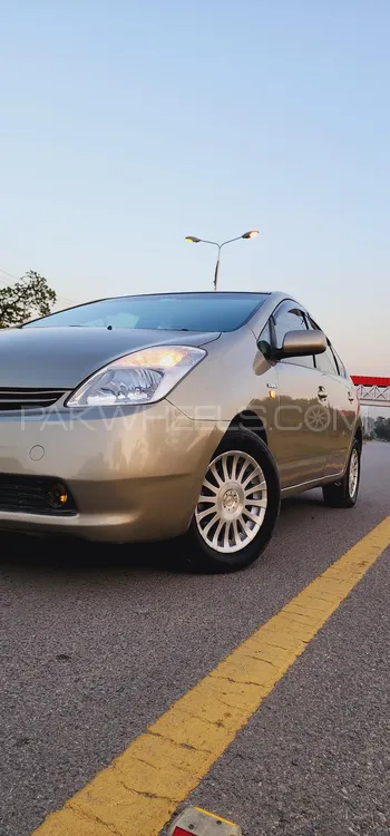 Toyota Prius 2007 for Sale in Islamabad Image-1